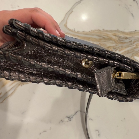 Tory Burch Gray Leather Crossbody Bag with Braided Design - Picture 5 of 5